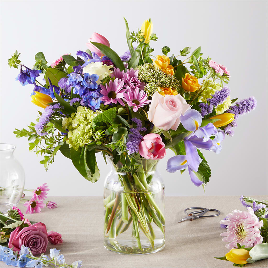 Pastel Tradition - A Florist Original – Garden Of Eden Florist, San Antonio TX