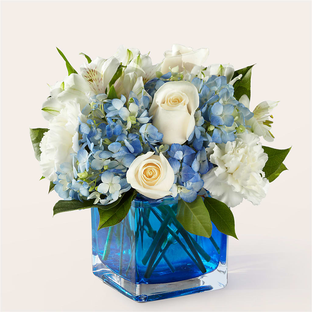 Soothing Waters Bouquet – Garden Of Eden Florist, San Antonio TX