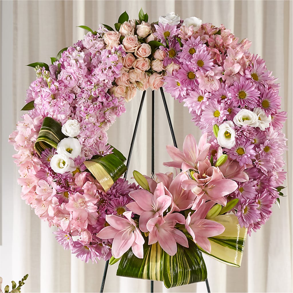 Gift of Warmth Wreath – Garden Of Eden Florist, San Antonio TX