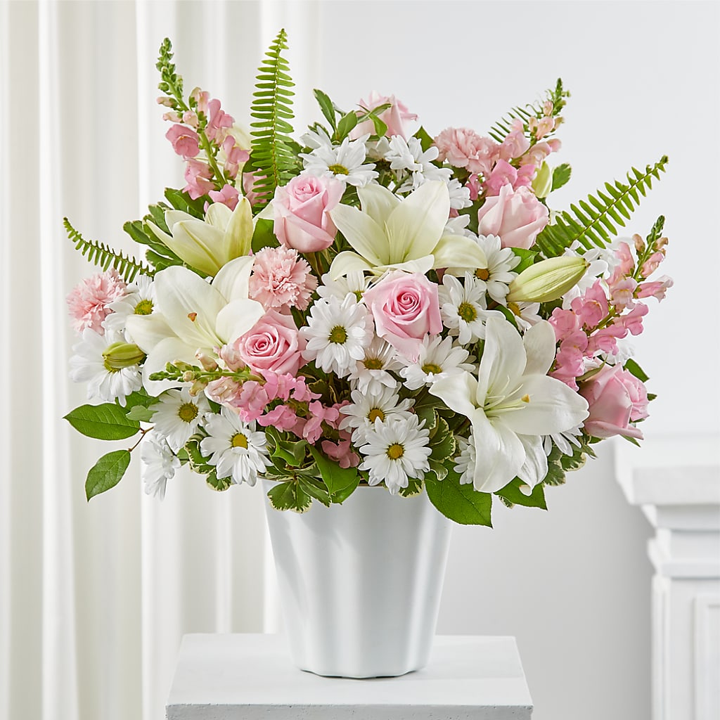 Soft Touch Tabletop Basket – Garden Of Eden Florist, San Antonio TX