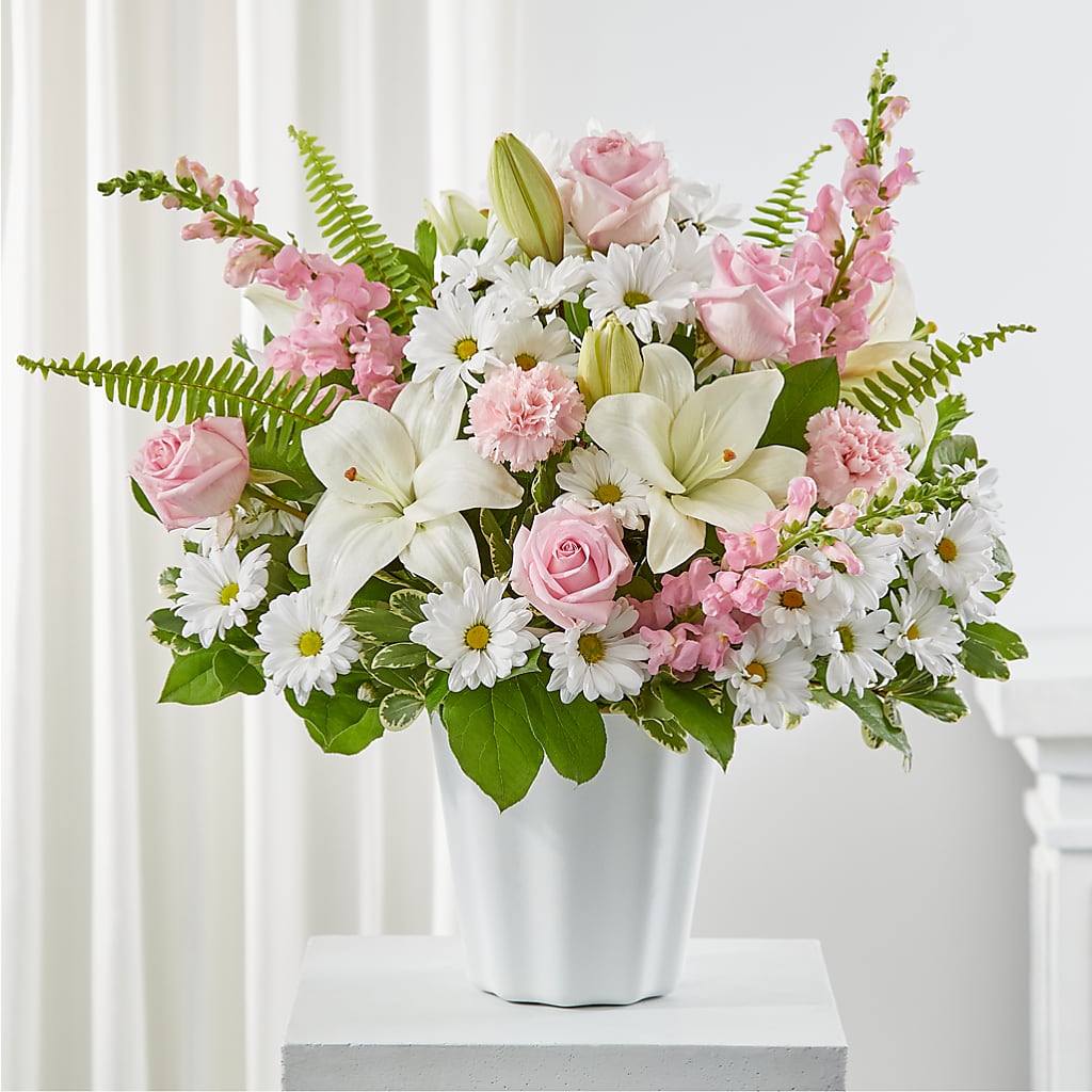 Soft Touch Tabletop Basket – Garden Of Eden Florist, San Antonio TX