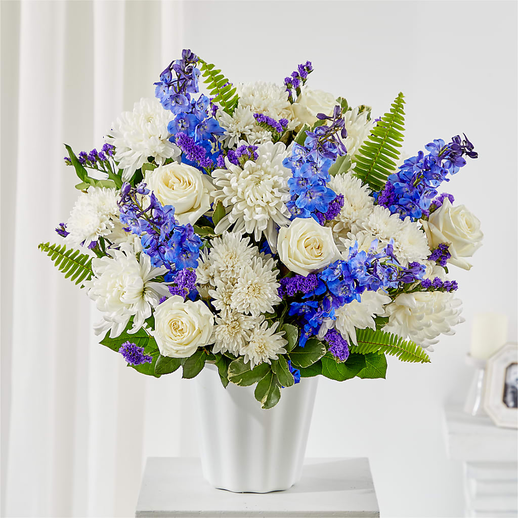 Hold Dear Tabletop Basket – Garden Of Eden Florist, San Antonio TX
