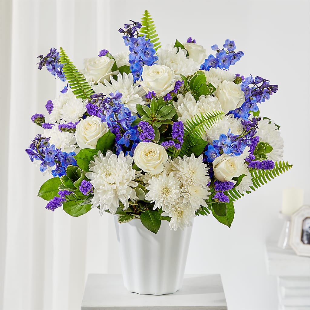 Hold Dear Tabletop Basket – Garden Of Eden Florist, San Antonio TX