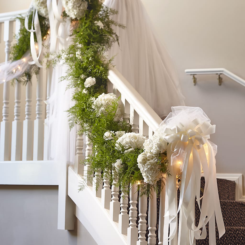 Champagne Dreams Garland – Garden Of Eden Florist, San Antonio TX
