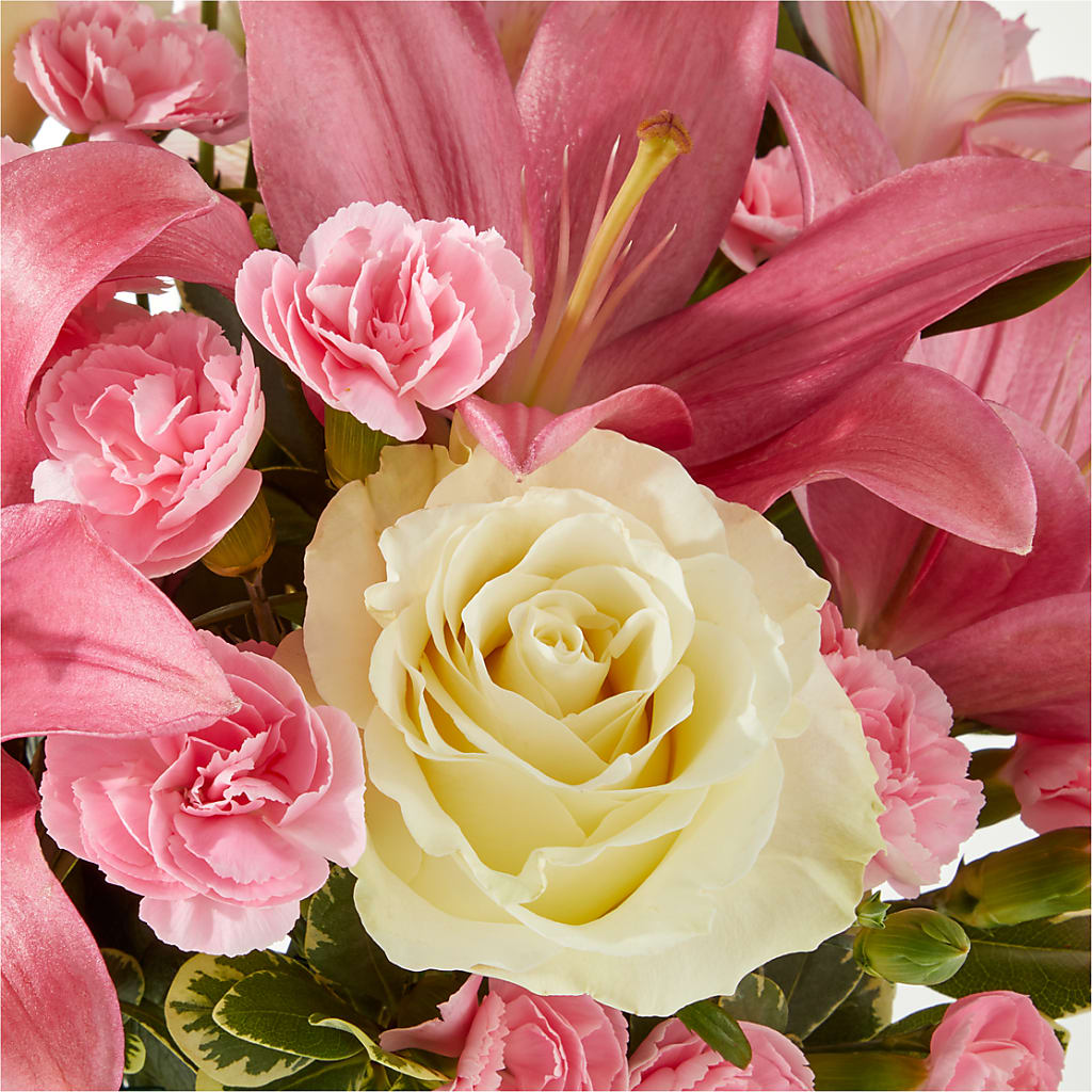 Piece of Cake Bouquet –  Garden Of Eden Florist, San Antonio TX