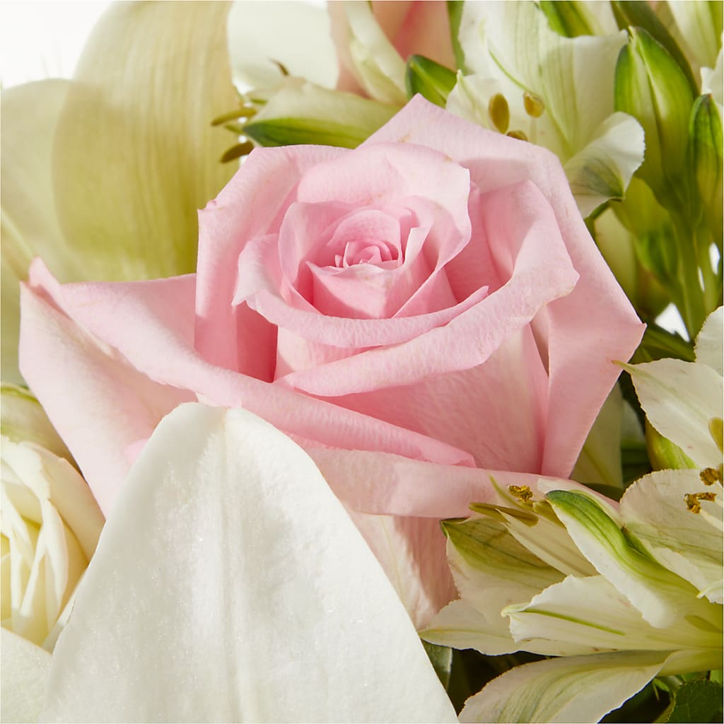 Kindhearted Bouquet –  Garden Of Eden Florist, San Antonio TX