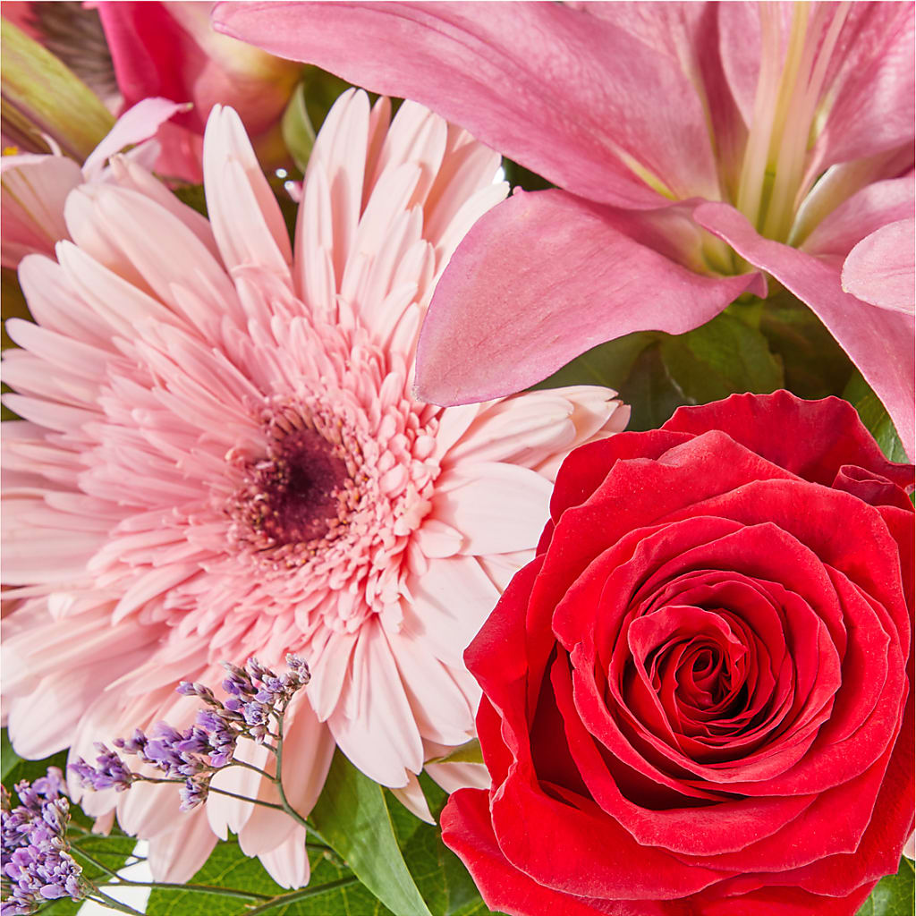 Lots of Love Bouquet –  Garden Of Eden Florist, San Antonio TX