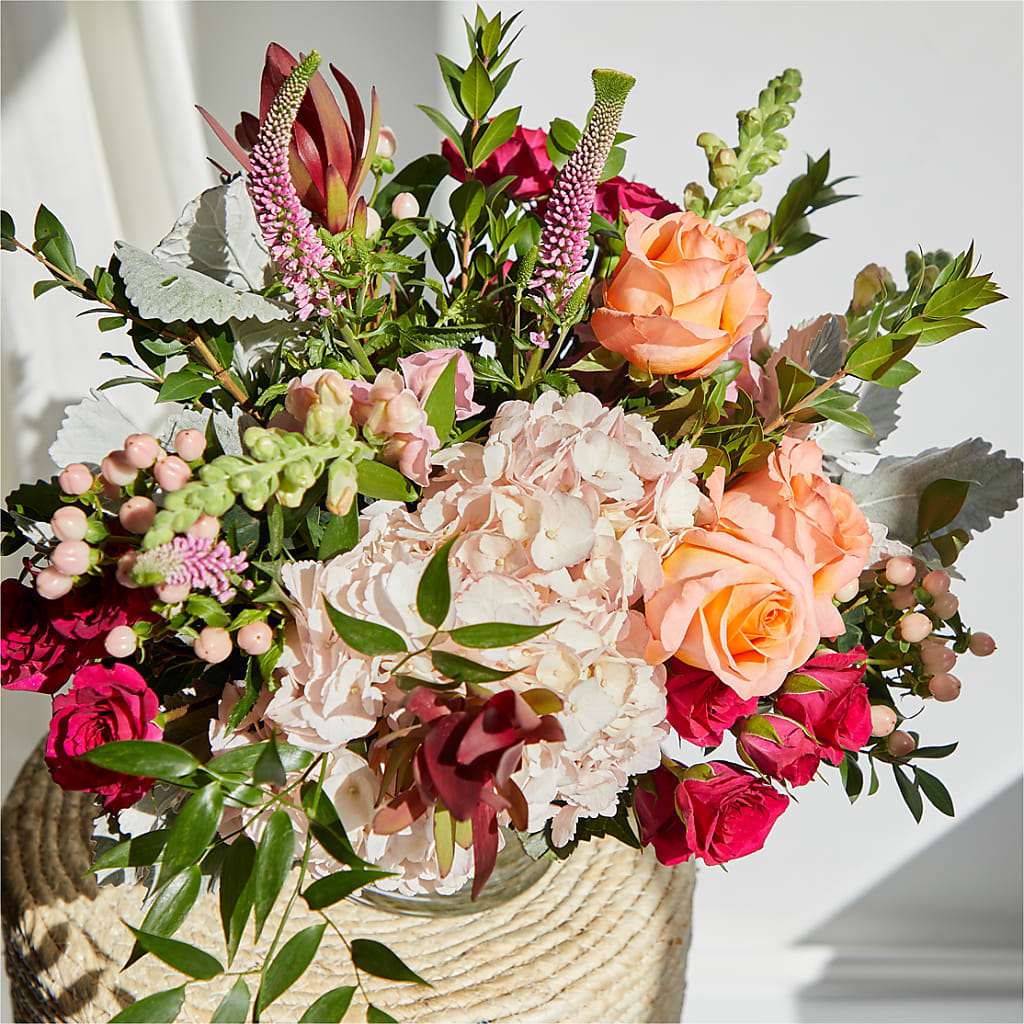 Glitz & Glam Bouquet –  Garden Of Eden Florist, San Antonio TX